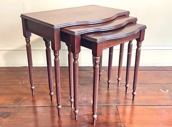 A Set Of 3 Elegant Nesting Tables With Fluted Legs