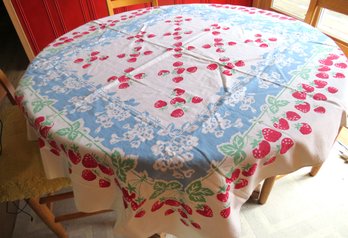 Vintage Strawberries Square Tablecloth