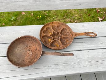 2 Pieces Cast Iron Pans