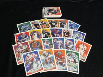 Fleer 90 Football Cards Lot 22