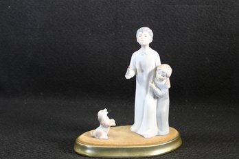 Lovely Vintage 1950s Hand Painted Ardalt Figurine - Made In Japan