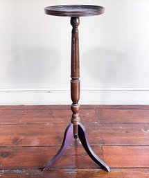 A Vintage Spindle Based Pedestal, Or Plant Stand