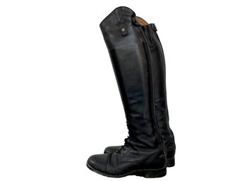 Ariat Tall Riding Boots With Boot Trees. Size: US Womens 7.5B Calf:XS  Zippers & Snaps Work