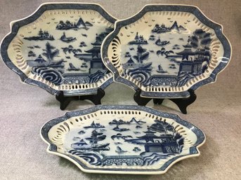 Lot E - Lovely Group Of (3) Blue And White Willow Asian Style Porcelain Platters With Pierced Borders - NICE !