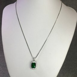Gorgeous Brand New Sterling Silver / 925 Box Chain Necklace / Intense Green Tsavorite Encircled With Zircons
