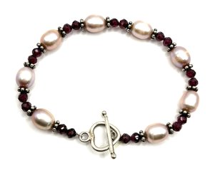 Shades Of Pink Beaded Bracelet