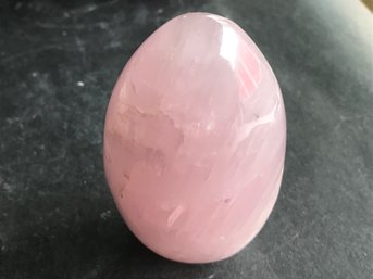 Rose Quartz,1 LB 5 Oz, 5 Inch Tall