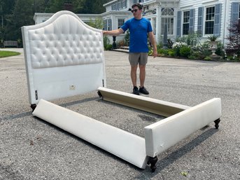 An Upholstered Queen Bedstead By Lee Industries In Modern Linen