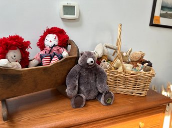 Great Childs Lot Including Handmade Wood Cradle, Basket Of Bears And Raggedy Ann And Andy