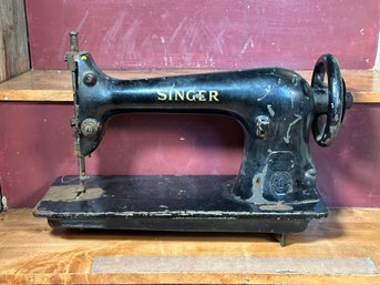 A Great Vintage Singer Sewing Machine