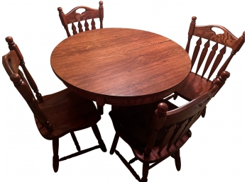 Colonial Style Oak Dining Table With 4 Chairs