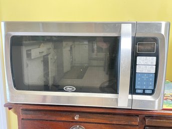 Oster 1100W Microwave
