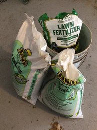 Lawn Fertilizer Lot