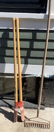 2 Garden Yard Tools: Hole Digger & Metal Rack