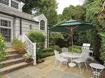 A Vintage Woodard Orleans Octagonal Wrought Iron Table And 4 Chairs