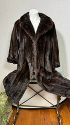 A BERGDORF GOODMAN Mink Fur Coat On The Plaza NY - Size  S