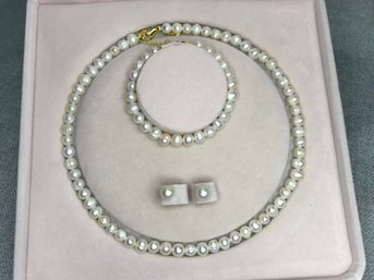 $500 Retail Price Brand New Suite Genuine Cultured Baroque Pearls - Necklace Bracelet & Earrings In Gift Box