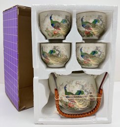 New In Box Japanese Tea Set With Gold Accents