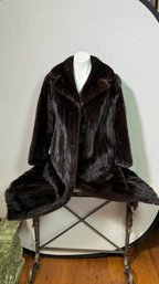 A Stunning Black Mink Fur Coat - Size S