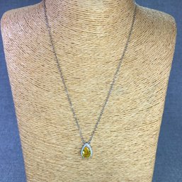 Incredible Brand New 925 / Sterling Silver 18' Necklace & Pendant  With Sparkling White & Yellow Topaz