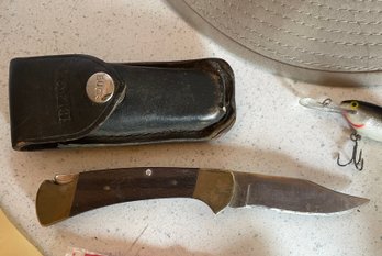 VTG Buck Knife & Leather Sheath #112 Buck Knife