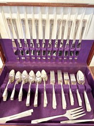 Oneida Nobility Plate, Caprice SIlver Plated Flatware Set -  110 Pieces
