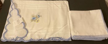 Vintage, Brand New Gigliola Tablecloth & 12 Matching Napkins