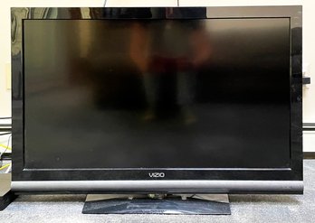 A 37' Vizio Flat Screen TV