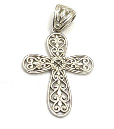 Beautiful Vintage Sterling Silver Intricate Cross Pendant