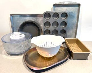 Baking Pans, Salad Spinner, Tray & Colander