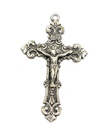 Vintage Sterling Silver Ornate Crucifix Cross Pendant