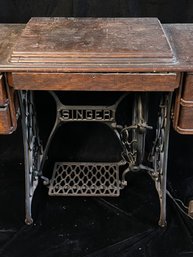 Vintage Singer Sewing Table