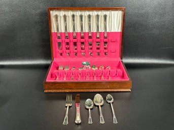 A Set Of Vintage Silverplate Flatware By Wm. Rogers In A Wooden, Tarnish-Proof Storage Chest