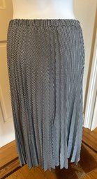 Donna Karan Houndstooth Long Pleated Skirt With Tags Size M