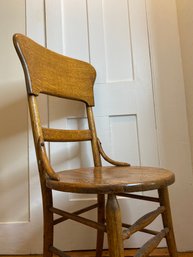 Antique Tiger Oak Round Seat Side Chair