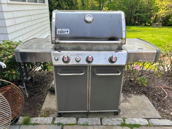 Weber Genesis Grill (Natural Gas Hookup - Can Be Converted To Propane)