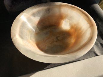 Beautiful Onyx Bowl, 4 LB 9oz, 9 Inch Diameter