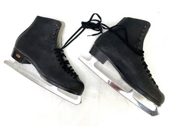 Riedell Skates - Perfect For Seasonal Decor