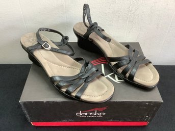 Dansko Suzette Black Calf Size 40 Sandals