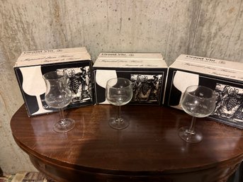 18 GRAND VIN GLASSES IMPORTED FROM FRANCE -  NEW IN BOXES BY J. G. Durand