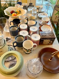 Large Group Of Kitchen Items, Mugs & Glasses - Bring Wrapping Materials