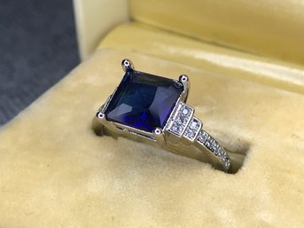 Very Elegant 925 / Sterling Silver Art Deco Style Ring With Sapphire & White Topaz - Very Pretty Ring !