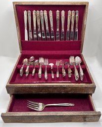 Vintage Holmes & Edwards Deep Silver Flatware In Original Velvet Lined Wood Box (Over 60 Pieces)