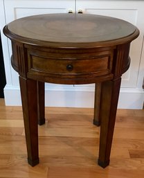 Decorative Round End Table And Lamp