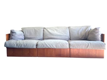 Post Modern Modular Sofa In The Manner Of Milo Baughman .