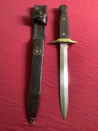 Star Carved Handled Dagger With Case