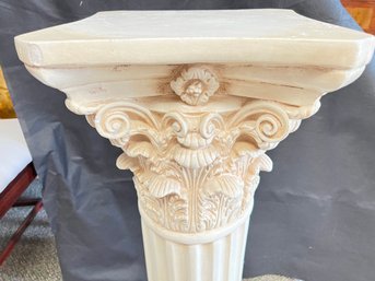 Pedestal Stand