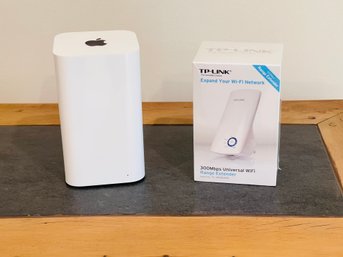 Apple Airport Extreme A1521, TP Link 300MBPS Universal Wi-Fi Range Extender