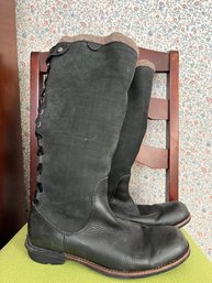 Ugg Boots In Leather And Canvas