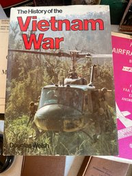 1984 History Of  The Vietnam War Book